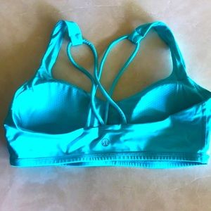 Lululemon sports bra